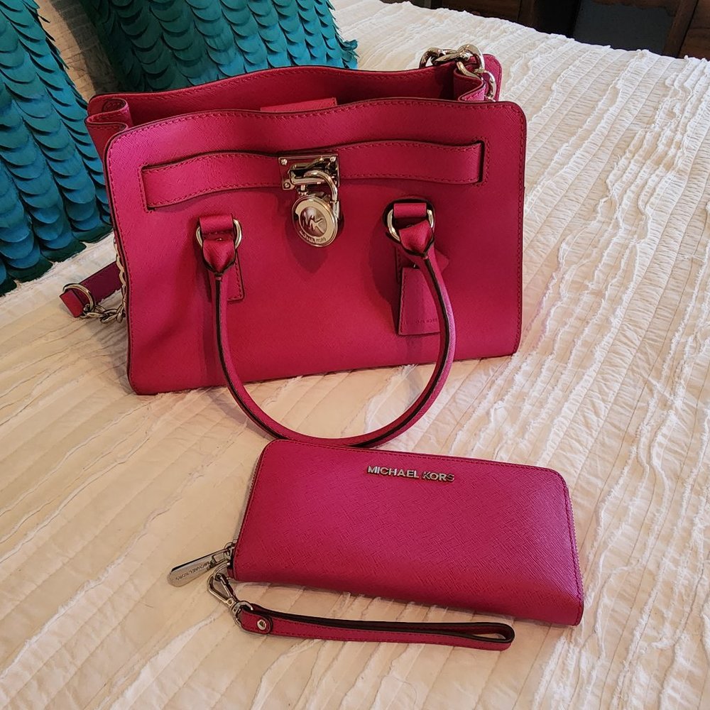Micheal Kors Hamilton Satchel and Wallet in Raspberry